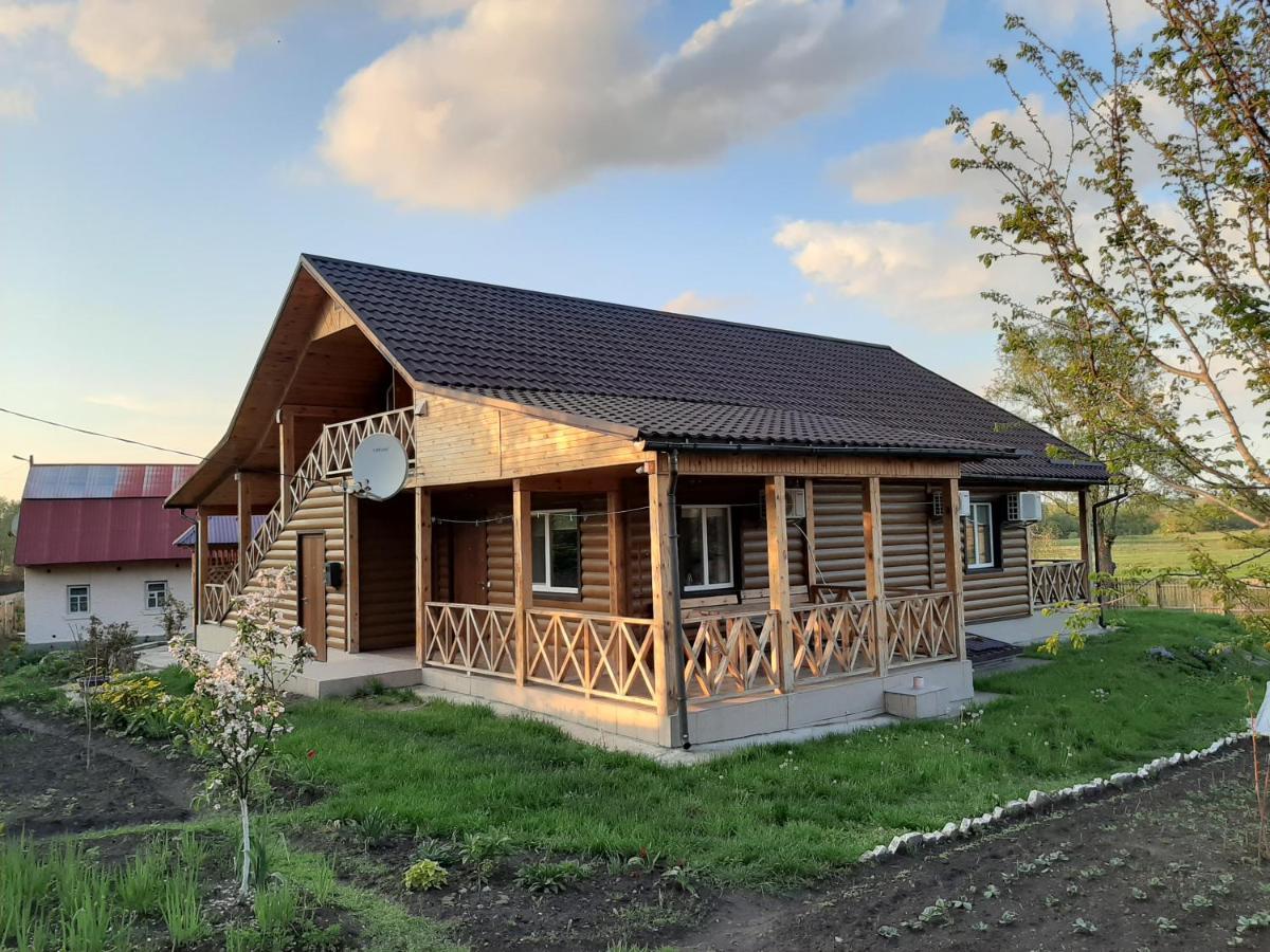 Hotel Гостьовий Дім На Герцена Guest Hous On Gertsena à Novhorod-Siverskyi Extérieur photo